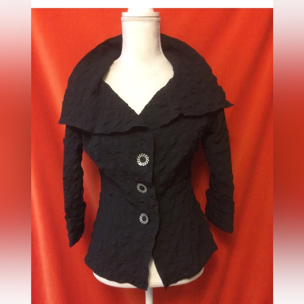 Courtney Washington puckered 3/4 sleeve top black size s